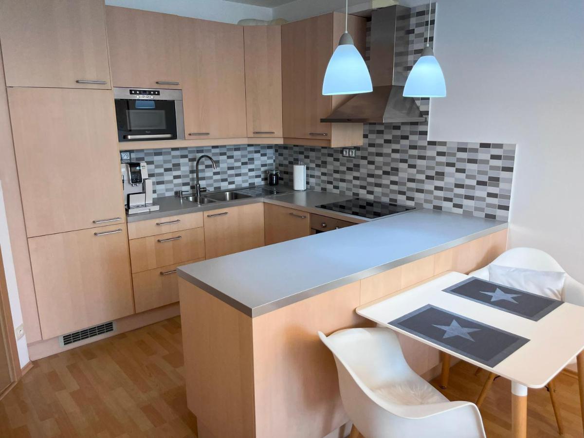 2 Room Apartment With Terrace, New Building, Jegeho ブラチスラヴァ エクステリア 写真